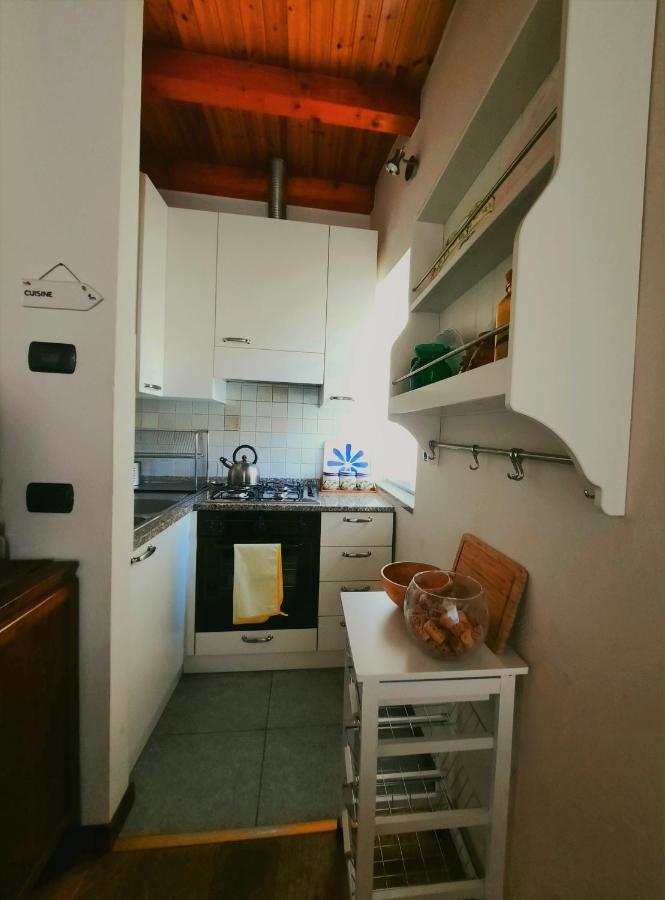 Antica Corte, Bilocale Nel Centro Storico Di Como Apartman Kültér fotó