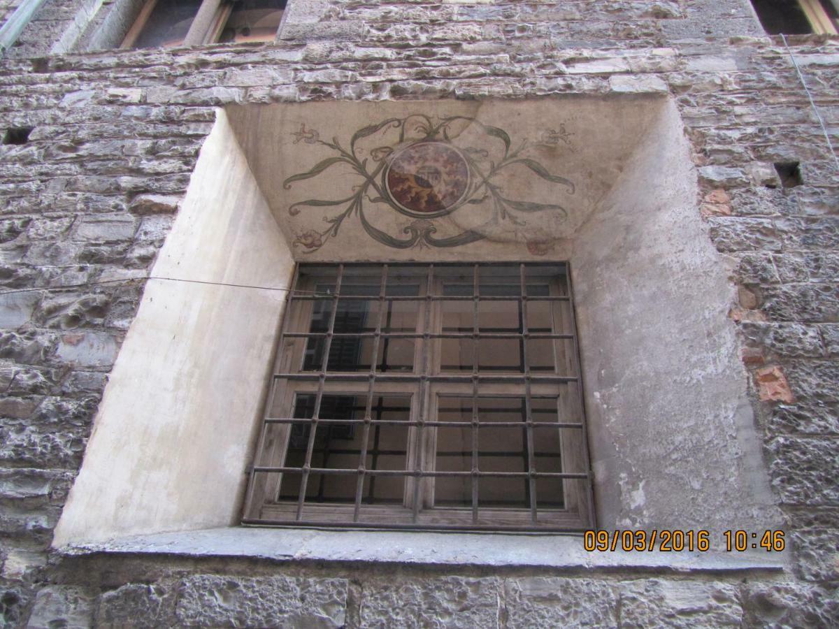 Antica Corte, Bilocale Nel Centro Storico Di Como Apartman Kültér fotó